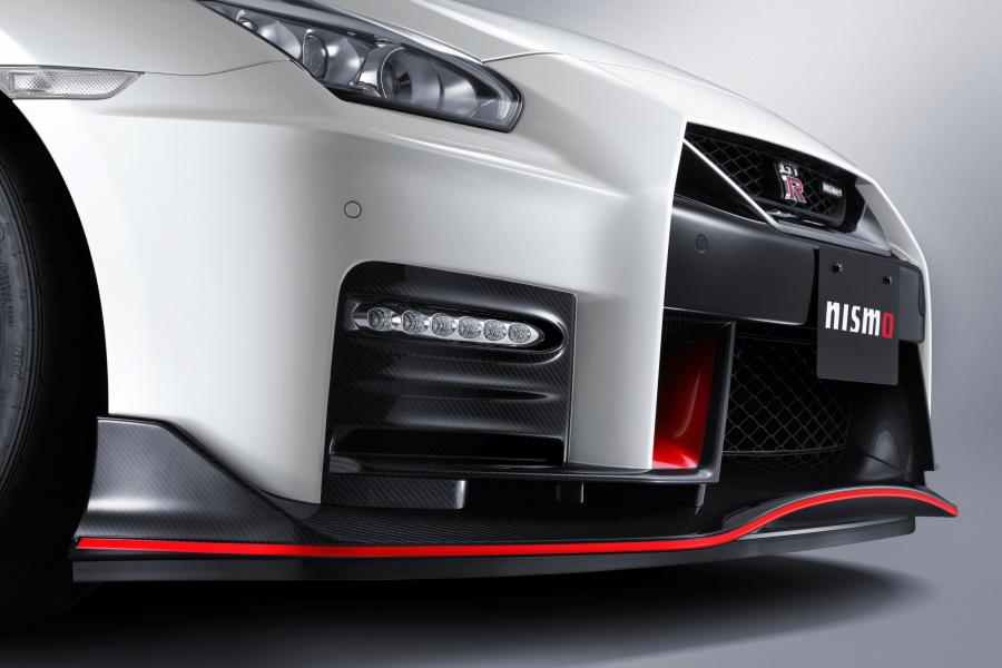 Детали экстерьера Nissan GT-R Nismo N Attack Package 2017 года  (фото 3 из 10)